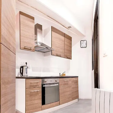 Au Fil De L Eau Daire *